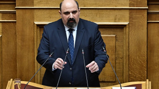 Ένταση στη Βουλή στην προανακριτική Τριαντόπουλου