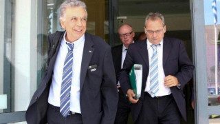 Την      έναρξη     του     πρωταθλήματος ζητάει η FIFA