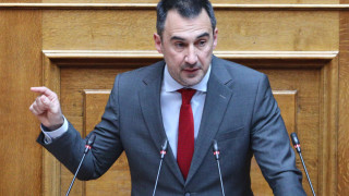 Νέα Αριστερά: Οριστική η παραίτηση Χαρίτση-Ένταση στη συνάντηση με τα στελέχη