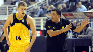 Δάσκαλος ο Μίνιτς, αλλά ο Βεζένκοφ έγινε «πενταδάτος» στον Άρη με Αγγέλου