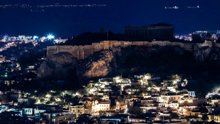 «Ώρα της Γης 2025»: Γιατί έσβησαν τα φώτα στην Ακρόπολη και άλλα εμβληματικά κτίρια