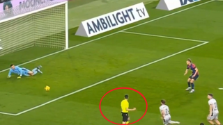 Μπαρτσελόνα: Ο διαιτητής πανηγυρίζει το χαμένο πέναλτι του Όλμο!