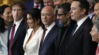 Δασμοί Τραμπ: Πόσα χρήματα έχασαν Μασκ, Ζούκερμπεργκ και Μπέζος