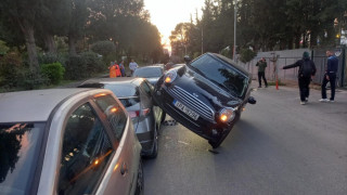 Διακοπή στο Ηρακλής Κηφισιάς – ΖΑΟΝ γιατί αυτοκίνητο έπεσε στο σταθμευμένο του πρώτου διαιτητή