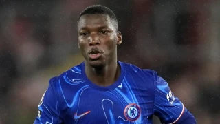 Premier League: Συμβόλαιο ζωής στους «μπλε» για τον Καϊσέδο