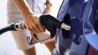 Φοροκαταιγίδα: Αυξήσεις σε πετρέλαιο, βενζίνη, τέλη κυκλοφορίας