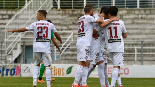 ΑΕΛ: Ντύνονται στα «βυσσινί» Γκαράτε και Κοβάσεβιτς