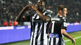 Απλά το δένδρο μια νίκη του ΠΑΟΚ επί της ΑΕΚ, μετά από μια 100% αποτυχημένη σεζόν. Το δάσος είναι το «αύριο». Η νέα αρχή...