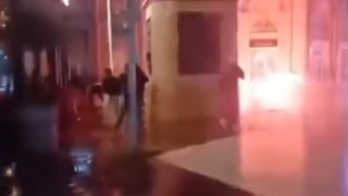 Φίλοι της ΑΕΚ δέχθηκαν επίθεση από οπαδούς της Αλκαλόιντ στα Σκόπια (vid)