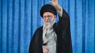 Ισραηλινά ΜΜΕ: Αναφορές πως το Ισραήλ χτύπησε την περιοχή που βρίσκεται ο Χαμενεΐ