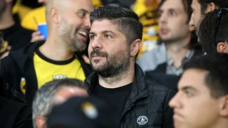 Μιχάλης Σηφάκης: «Σήμερα ντρέπομαι περισσότερο από ποτέ που είμαι ΟΦΗ»