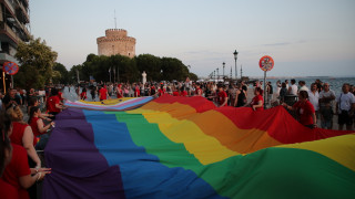 Θεσσαλονίκη: Ένταση και προσαγωγές στην παρέλαση του Thessaloniki Pride