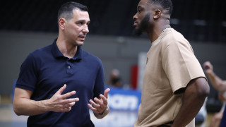 Ο Νίκος Ζήσης, η μπασκετοπαρέα κι ένας ιδιοκτήτης που γεννάει όραμα