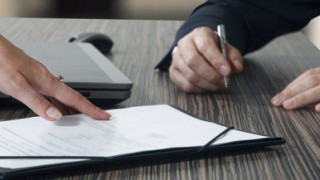 Από ποιους πλειστηριασμούς θα απέχουν την Τετάρτη οι συμβολαιογράφοι