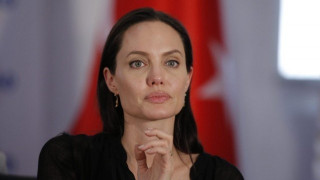 Στο  σπίτι  της  Αντζελίνα  Τζολί  άντρες  του  FBI