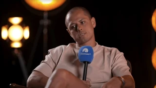 Τσιτσαρίτο: «Οι γυναίκες πρέπει να μένουν σπίτι και να καθαρίζουν»