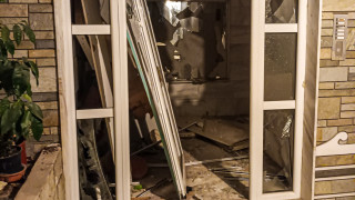 Θεσσαλονίκη: Έκρηξη με δυο τραυματίες και εκτεταμένα καταστροφές σε πολυκατοικία