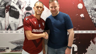 ΑΕΛ: Και επισήμως βυσσινί ο Χρήστος Γιούσης