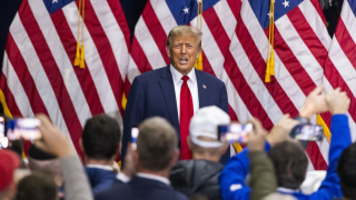 Τα «γυρίζει» για τη συνάντηση με Πούτιν ο Τραμπ: Όχι σε ανταλλαγή εδαφών