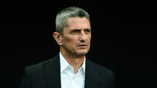 Λουτσέσκου: «Πρέπει να γυρίσουμε με την πρόκριση από την Αυστρία»