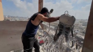 VIDEO που σοκάρει-Μέση Ανατολή: Η στιγμή της ισραηλινής επίθεσης σε νοσοκομείο στη Γάζα