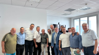 Σταύρος Καλαφάτης: Συναντήθηκε με παραγωγούς και επαγγελματίες πωλητές λαϊκών αγορών