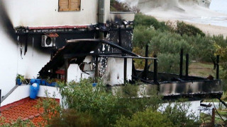Σοκ: Το    καμένο    σπίτι    του    Μπίκα   (pics/video)