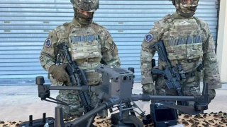 Δεν έπεσε ούτε σφαίρα: Ρώσοι στρατιώτες παραδόθηκαν σε ρομπότ!