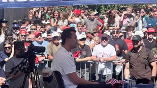 Ολοκαύτωμα πυροδοτεί η εκτέλεση Κερκ: «Κρέμασμα των Δημοκρατικών τώρα»