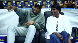 Ο Γιάννης Αντετοκούνμπο στο Περιστέρι-Άρης