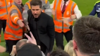 Λίβερπουλ-Ατλέτικο: Όλο το σκηνικό της αψιμαχίας του Σιμεόνε με τους οπαδούς