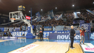 Τέτοιες εικόνες δεν σας έλειψαν; Ο Ηρακλής είναι εδώ: «Μέσα στο ναό το Ιβανώφειο...»