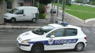 Σερβία: Πυροβολισμοί και πυρκαγιά έξω από τη Βουλή