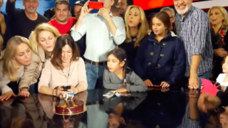 Οι εργαζόμενοι του Mega γιόρτασαν τα 27α γενέθλια του καναλιού (vid)