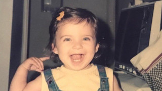 Αναγνωρίζετε αυτήν τη γνωστή Ελληνίδα παρουσιάστρια;