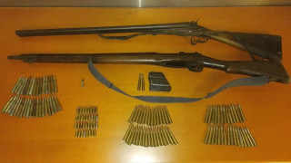 Βορίζια: Εφόδοι της ΕΛ.ΑΣ. αποκάλυψαν «οπλοστάσιο» με καραμπίνες και πυρομαχικά