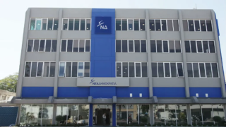 Καταδικάζει την επίθεση στα γραφεία της «Ομάδας Αλήθειας» η ΝΔ: «Η Δημοκρατία δεν εκφοβίζεται»