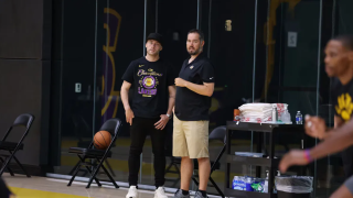 Λέικερς: «Τελειώνουν» την οικογένεια Μπας από τη διοίκηση