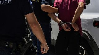 Θεσσαλονίκη: Υπάλληλος καφέ-ψιλικών ακινητοποίησε οπλισμένο ληστή