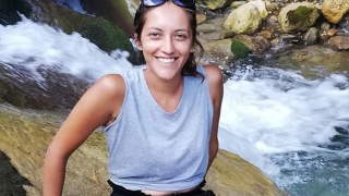 «Η ζωή μου κόπηκε βίαια»: Η τεχνητή νοημοσύνη δίνει φωνή στα θύματα γυναικοκτονιών