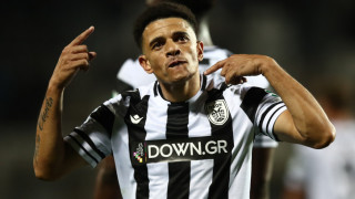 Με Μπουγά το γιόρτασε ο Τάισον: «Ελα στον παππού!»