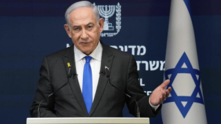 Ο «Μπίμπι» ζητά... χάρη από τον Τραμπ