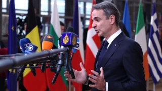 «Μήνυμα» Μητσοτάκη από τις Βρυξέλλες: «Η Ελλάδα στηρίζει την Ουκρανία» (vid)