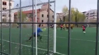 ΕΠΣΜ: Σκόραρε πέναλτι και ο διαιτητής έδωσε κόρνερ! (vid)