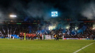 Μαχαιρωμένος οπαδός                           στο Μεξικό (vid)
