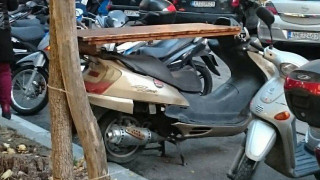 Mετέτρεψε το δίκυκλο του σε μπαρ για να τρώνε οι πελάτες του
