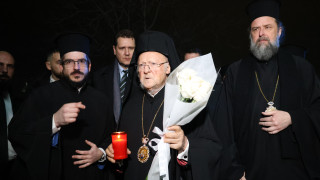 Συγκινημένος ο Πατριάρχης Βαρθολομαίος στην Τούμπα: «Τα πολλά λόγια δύσκολα καταπραΰνουν τον ανείπωτο πόνο»