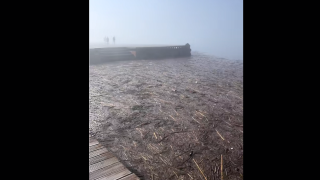 Θεσσαλονίκη: Πλωτή χωματερή...ξανά ο Θερμαϊκός