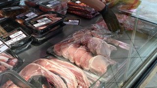 Τσικνοπέμπτη: «Φωτιά» οι τιμές στα κρέατα - Πανάκριβο το μοσχάρι