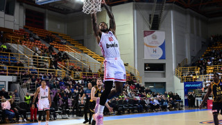 Final 8: Κυρίαρχος ο Ολυμπιακός υπέταξε (81-67) την ΑΕΚ και έκλεισε θέση στα ημιτελικά